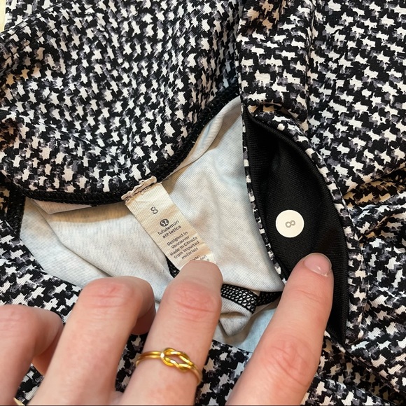 lululemon athletica Scatter Star Arctic Wunder Under III Crop sz 8 - Picture 5 of 8